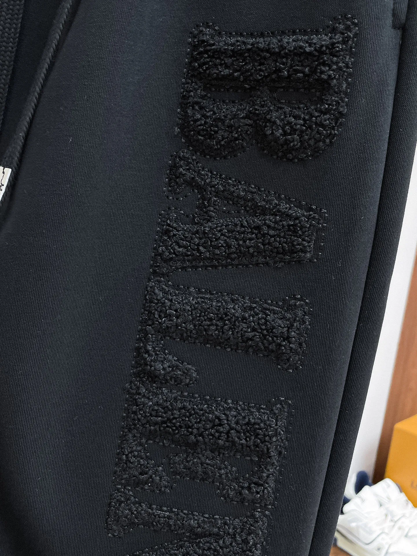 Balenciaga [High Version] 2026 Autumn and Winter latest products, available at counters at the same time, Original product, fashionable casual trousers and casual trousers, using imported original fabrics, top-grade embroidery 🪡 craft letter pattern logo, original hardware accessories decoration, simple yet fashionable, fashionable and handsome upper body, Sizes: M-3XL